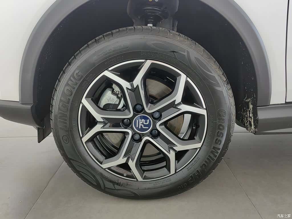 BYD Yuan, 2023 17