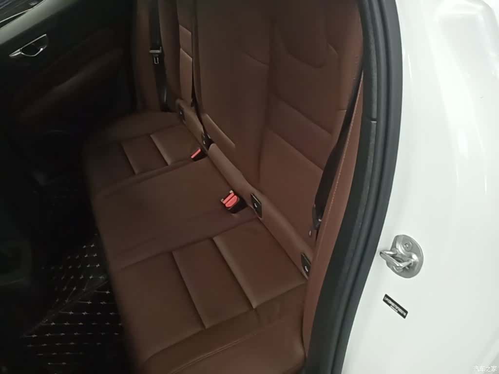Volvo S60, 2025 17