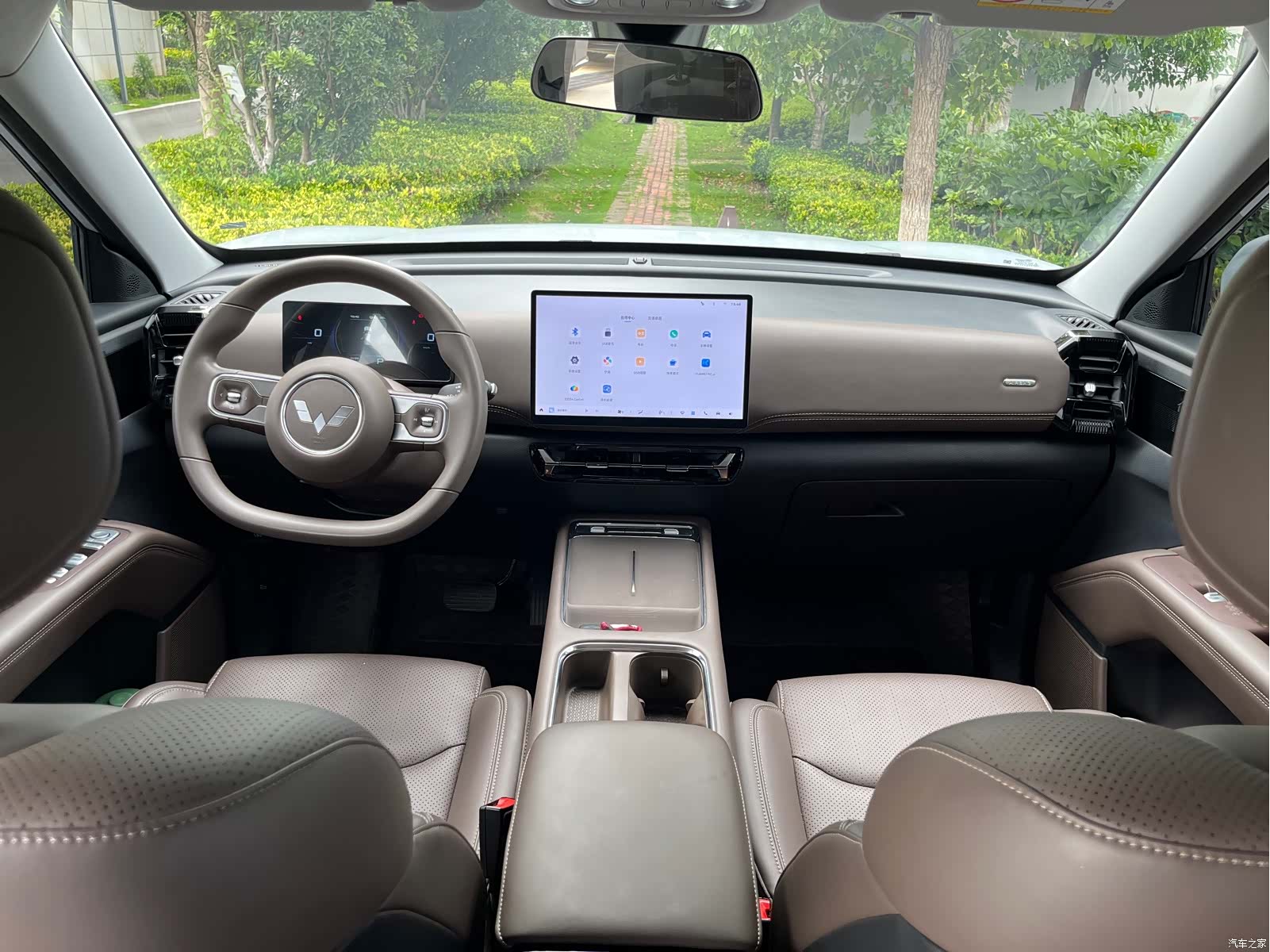 Wuling 560, 2025 6