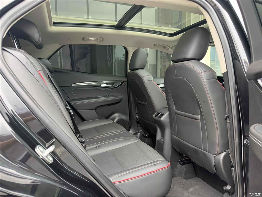 Buick Envision, 2022 23