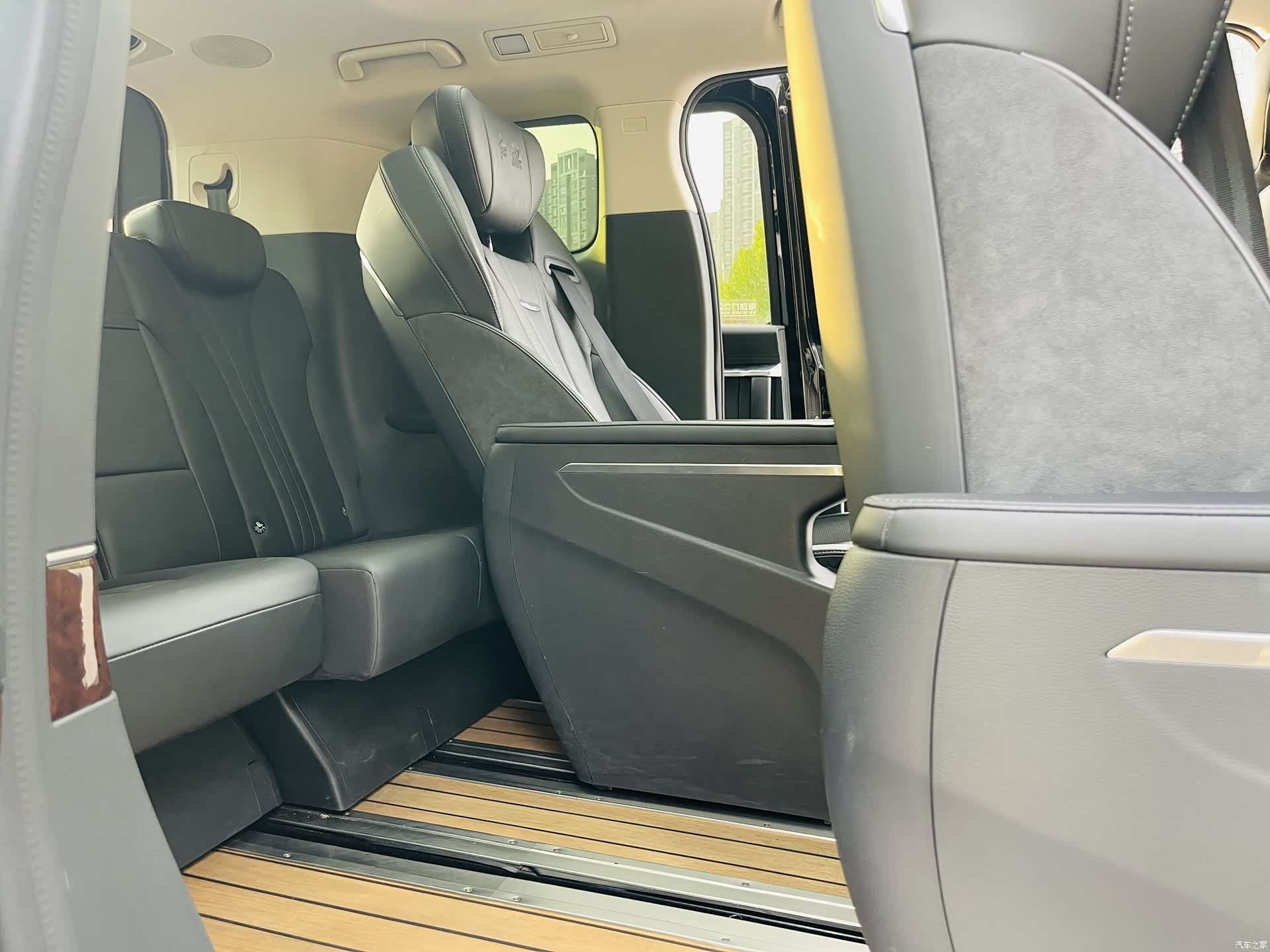 Hongqi HQ9, 2023 30