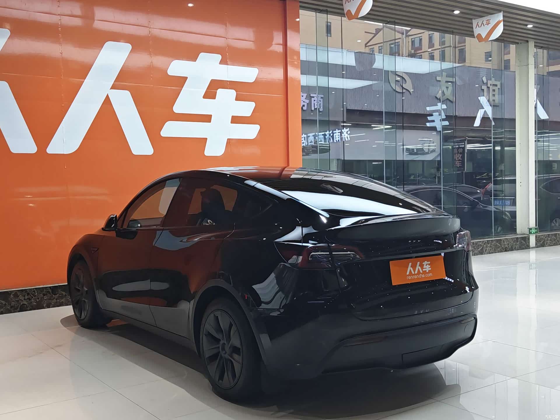 Tesla Model Y, 2023 6