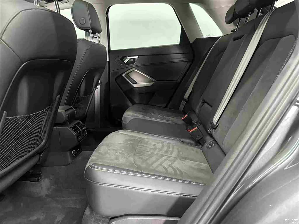 Audi Q3, 2023 10