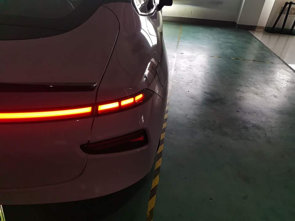 XPENG P7 XPENG P7