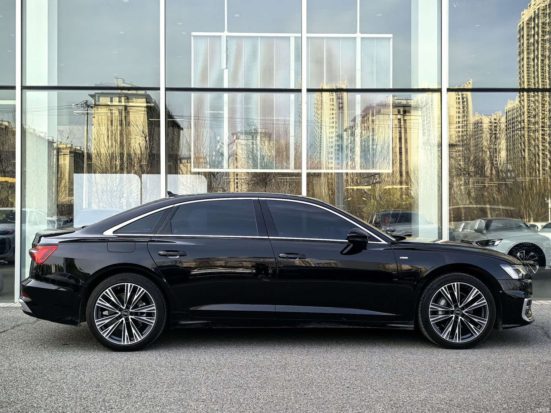 Audi A6L, 2025 2