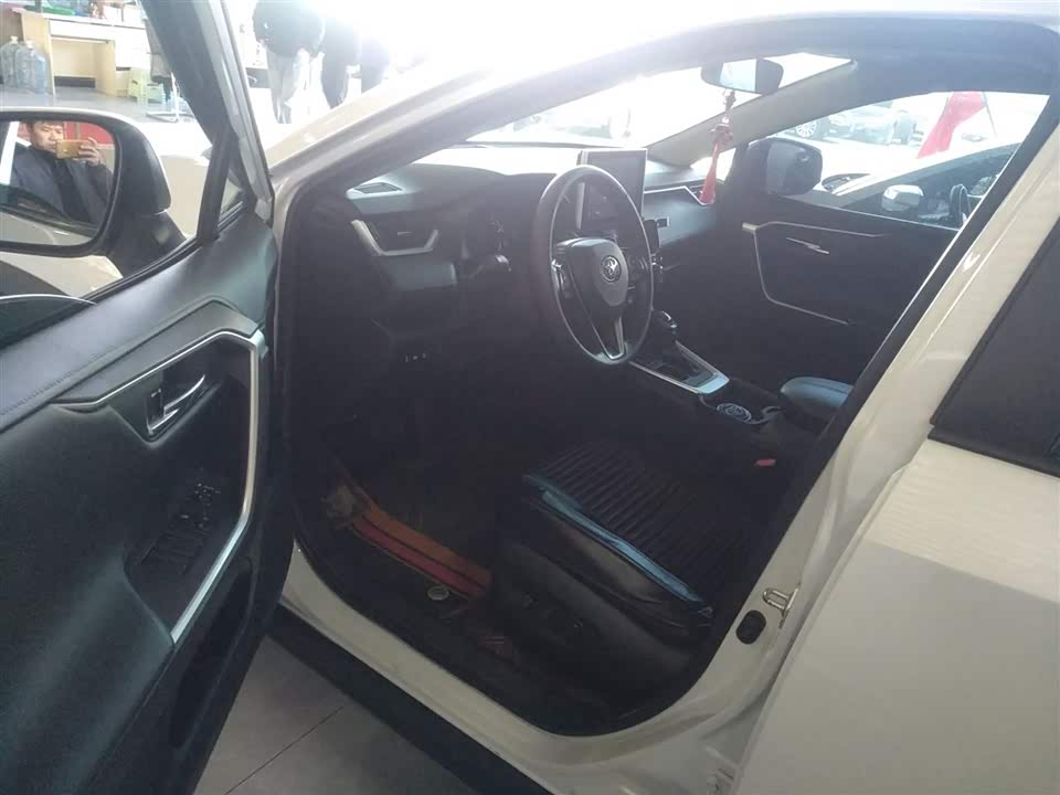 Toyota RAV4 Rongfang