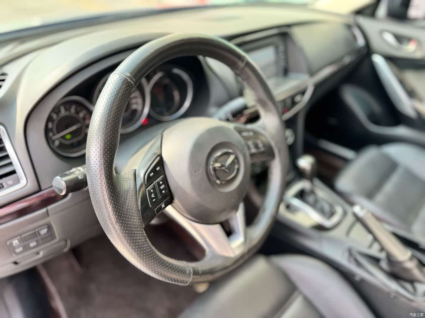 Mazda Atenza, 2015 14