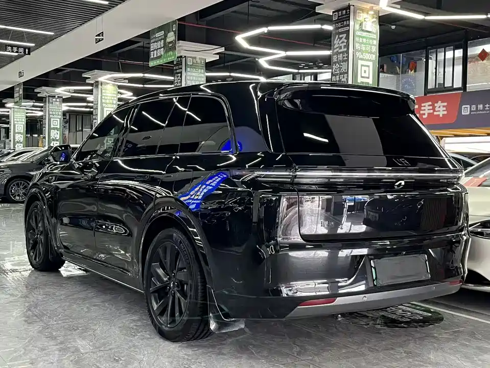 Li Auto Ideal L8