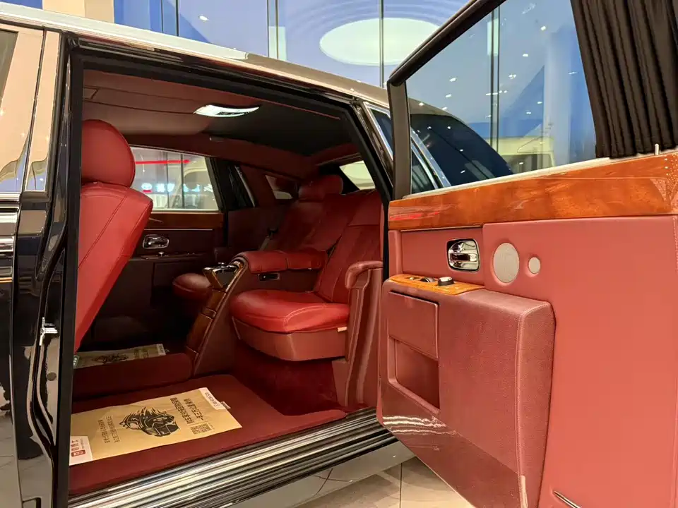 Rolls-Royce Phantom