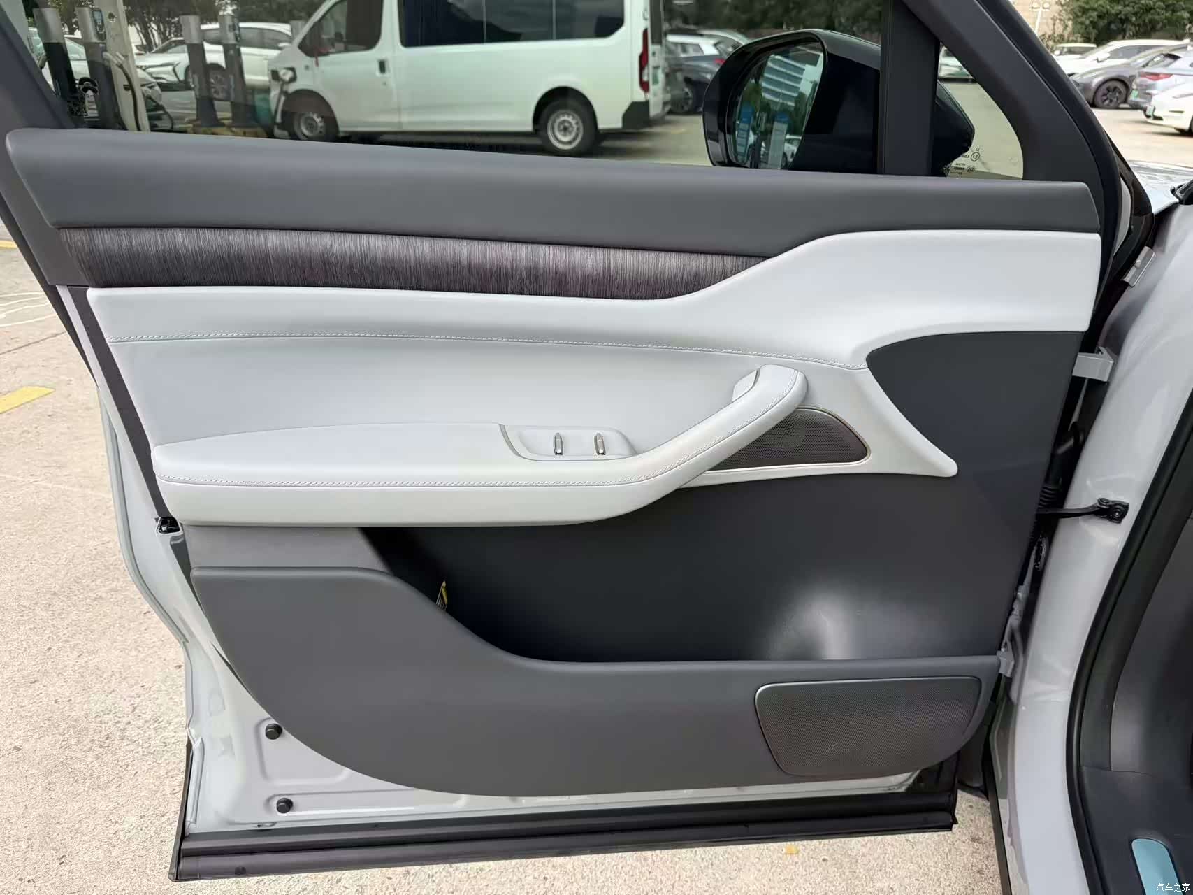 NIO ES8, 2023 4