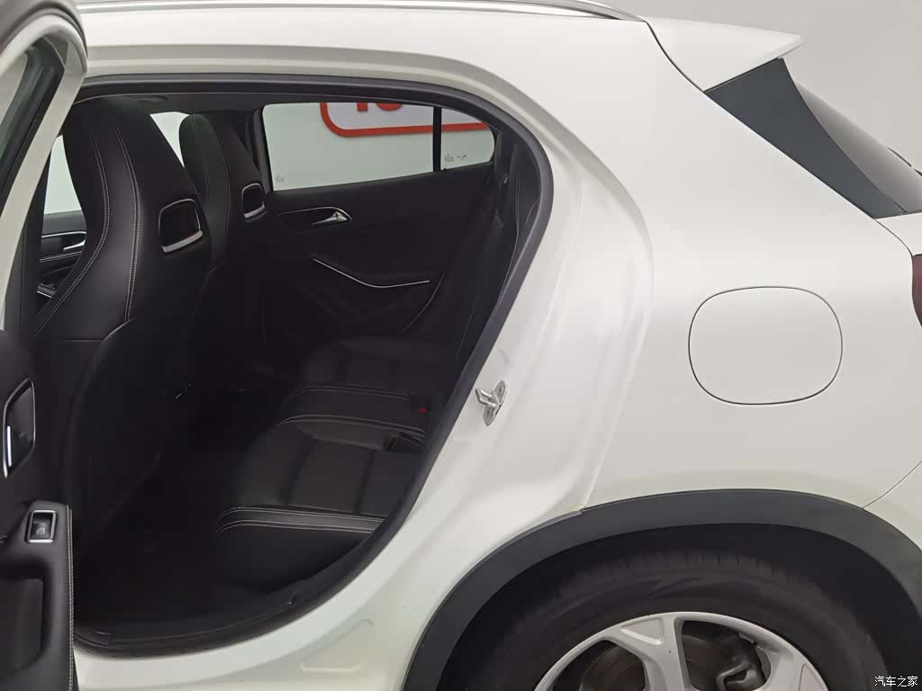 Mercedes-Benz GLA, 2017 15