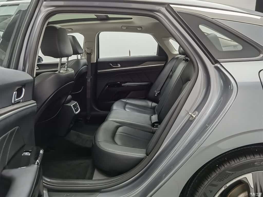 Kia K5, 2022 15