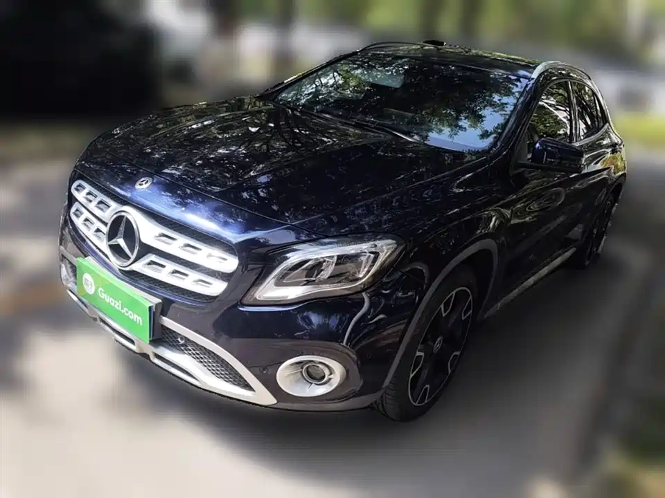Mercedes-Benz GLA