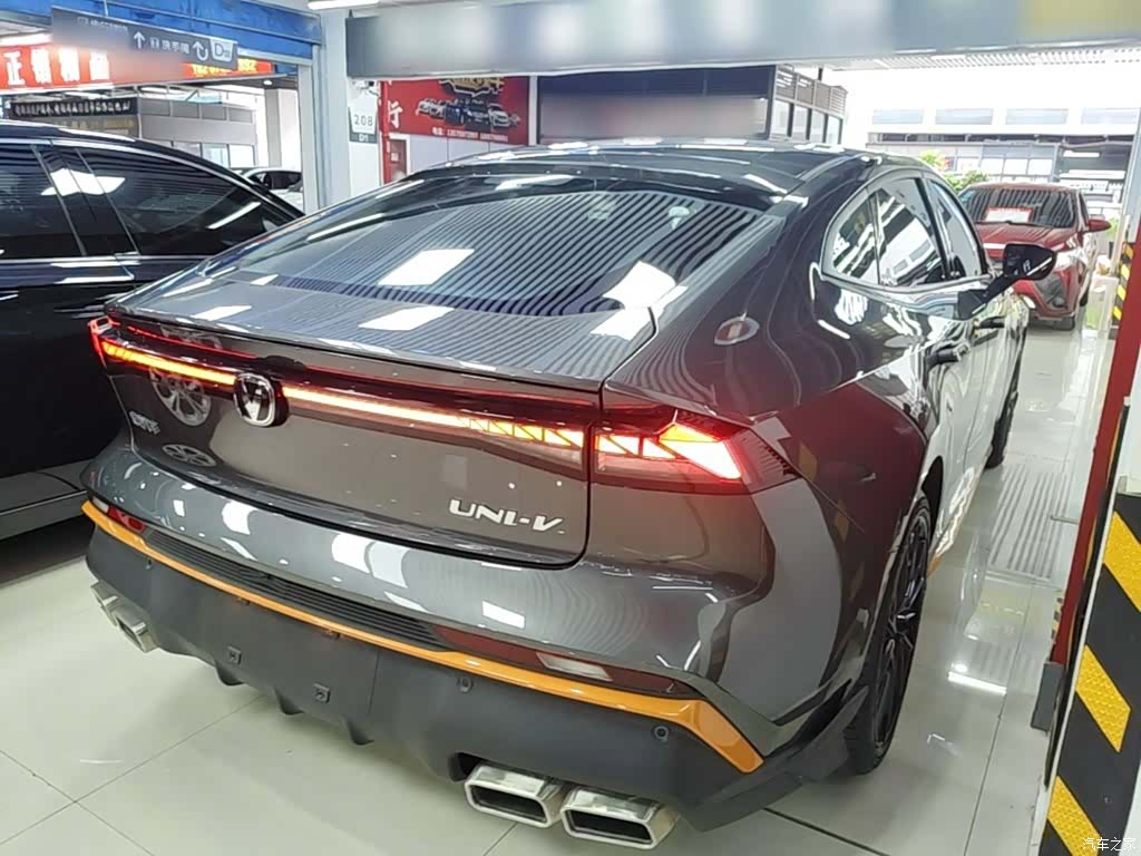 Changan UNI-V, 2025 7