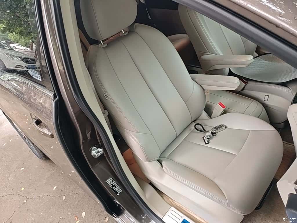 Buick GL8, 2023 25