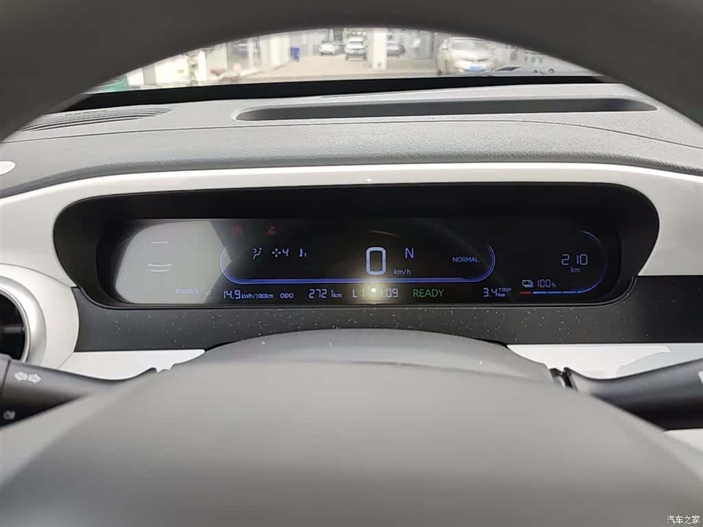 Geely Panda, 2025 12