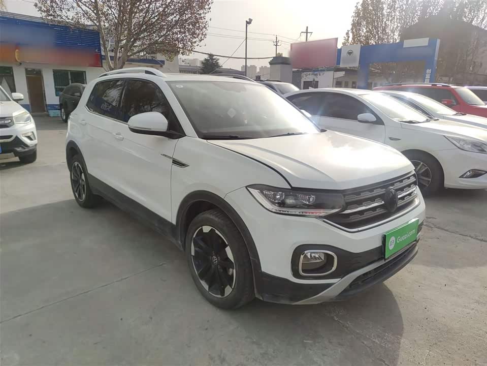 Volkswagen Exploring the shadow