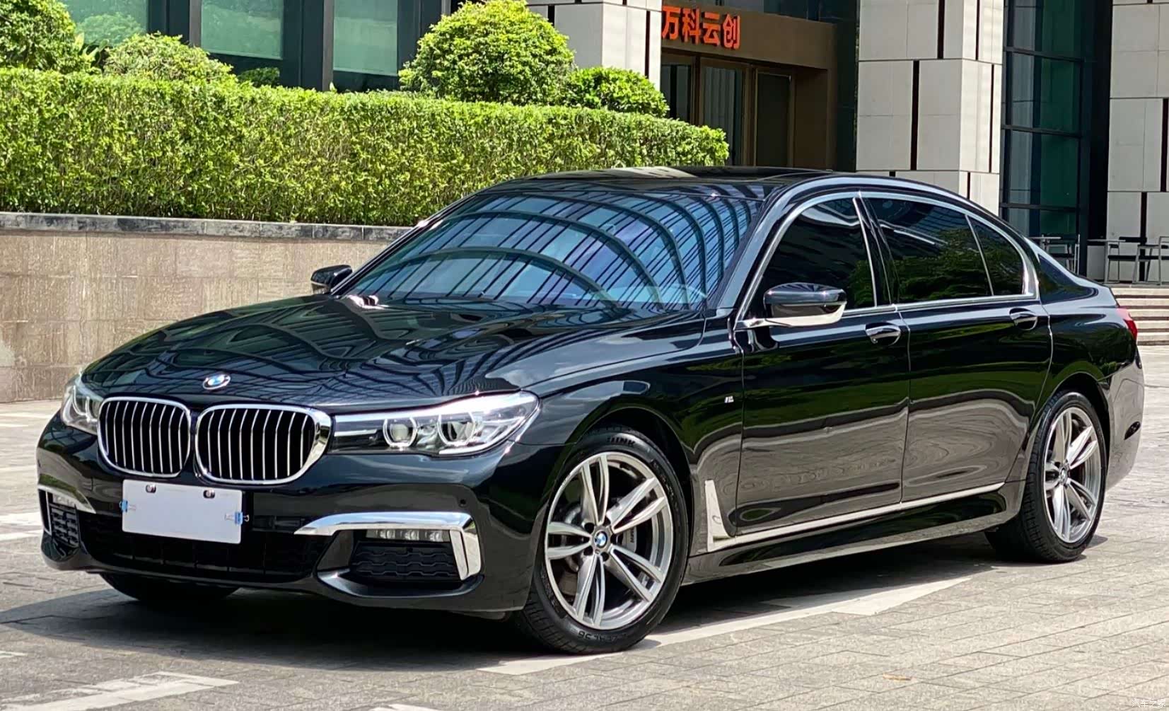 BMW 7 Series, 2018 1
