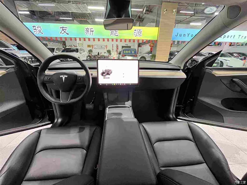 Tesla Model Y, 2022 23
