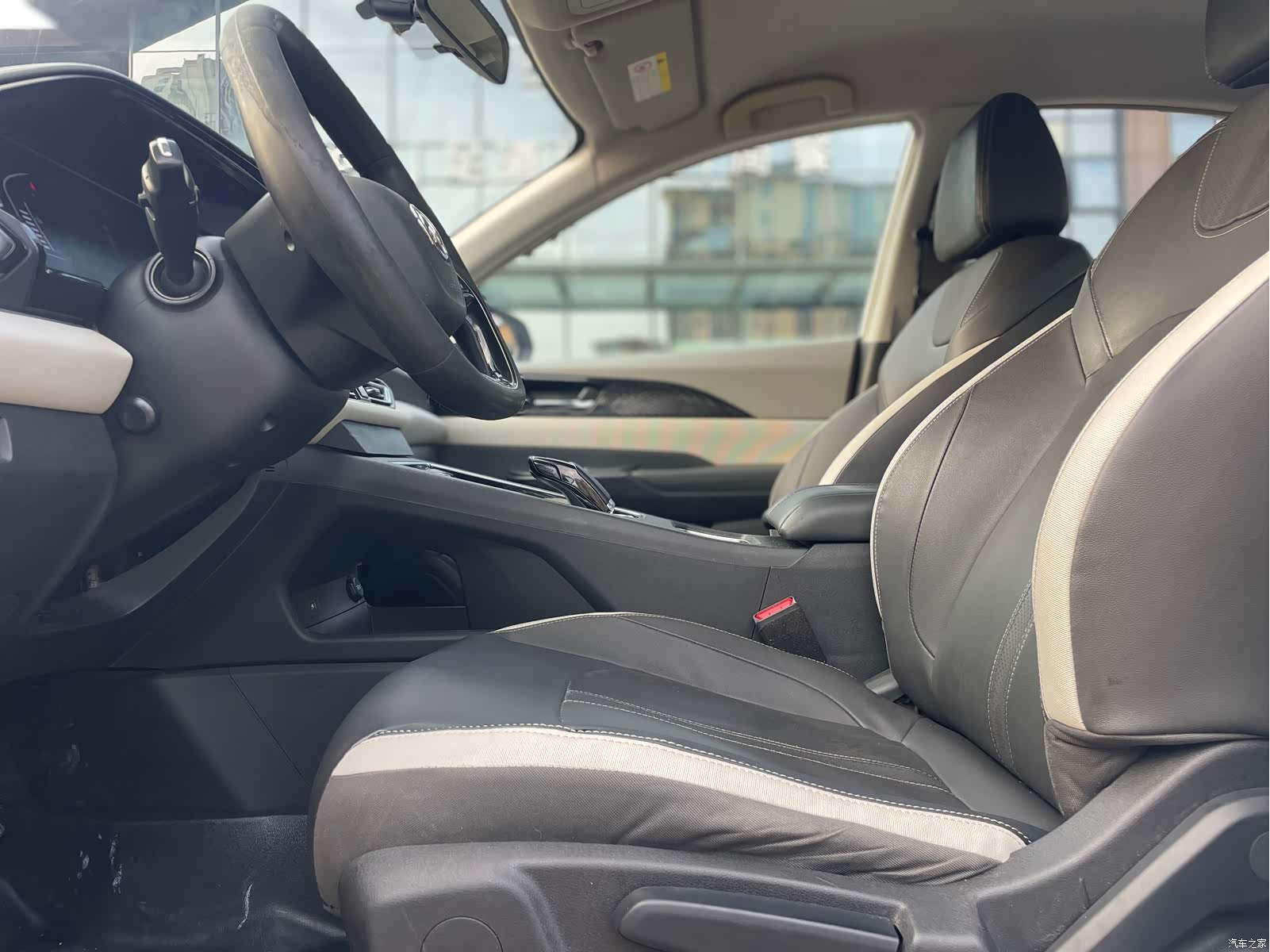 DongFeng E70, 2021 6