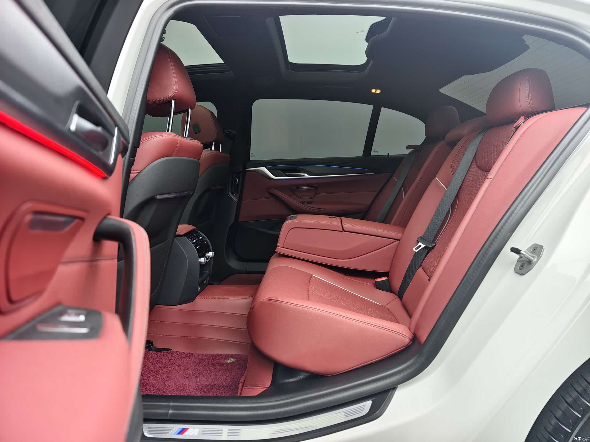 BMW 5 Series, 2023 12