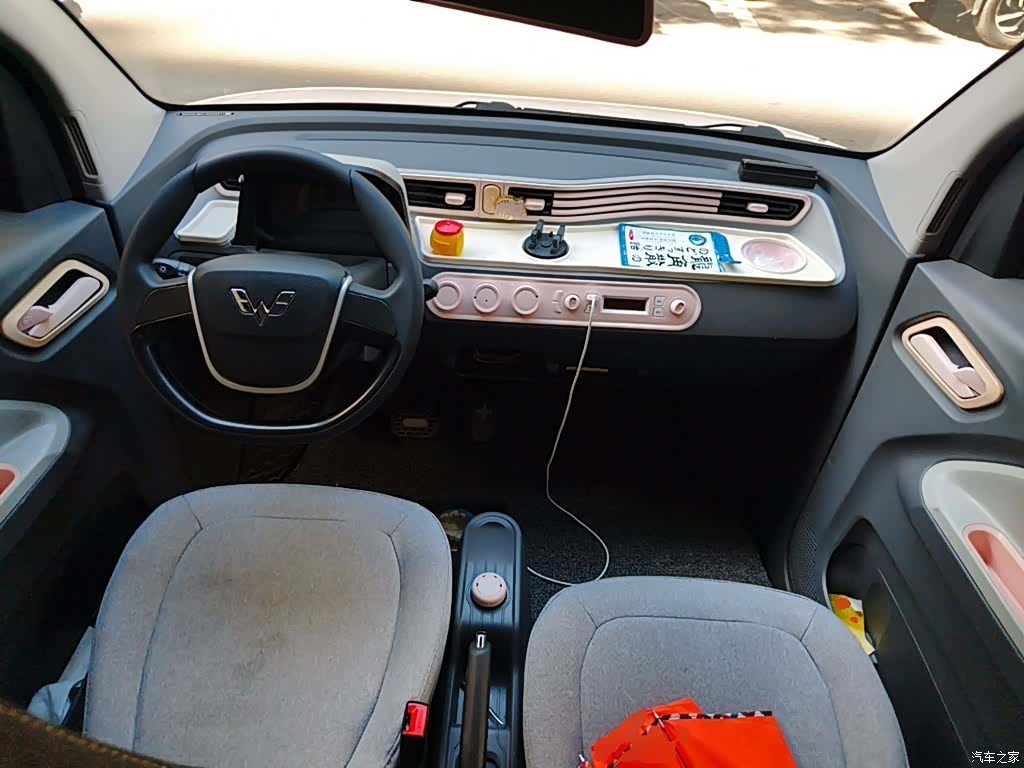 Wuling MINIEV, 2022 6