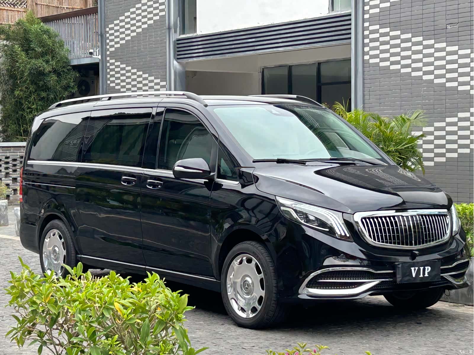 Mercedes-Benz V-Class, 2022 3