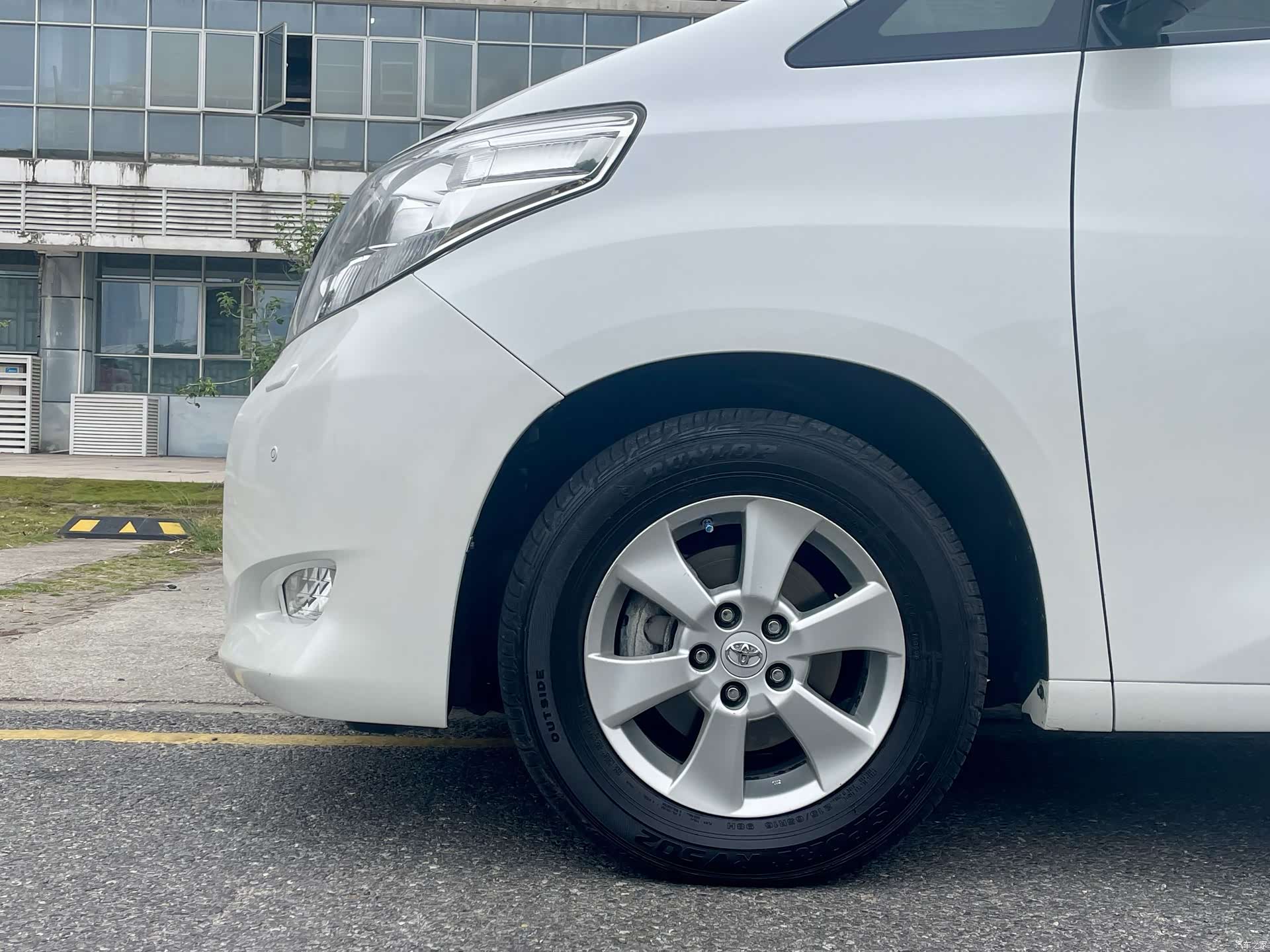 Toyota Alphard, 2011 22