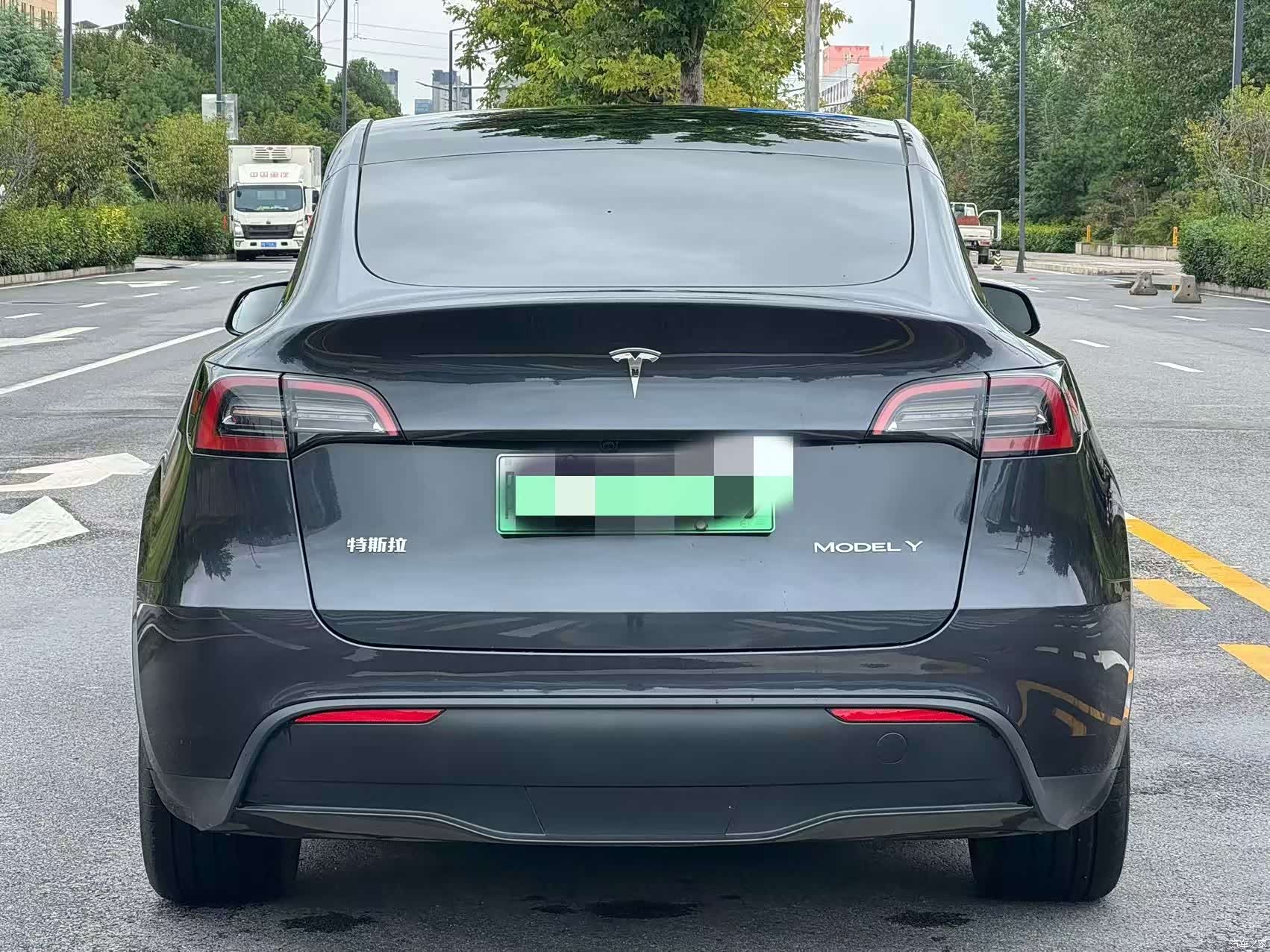 Tesla Model Y, 2024 8