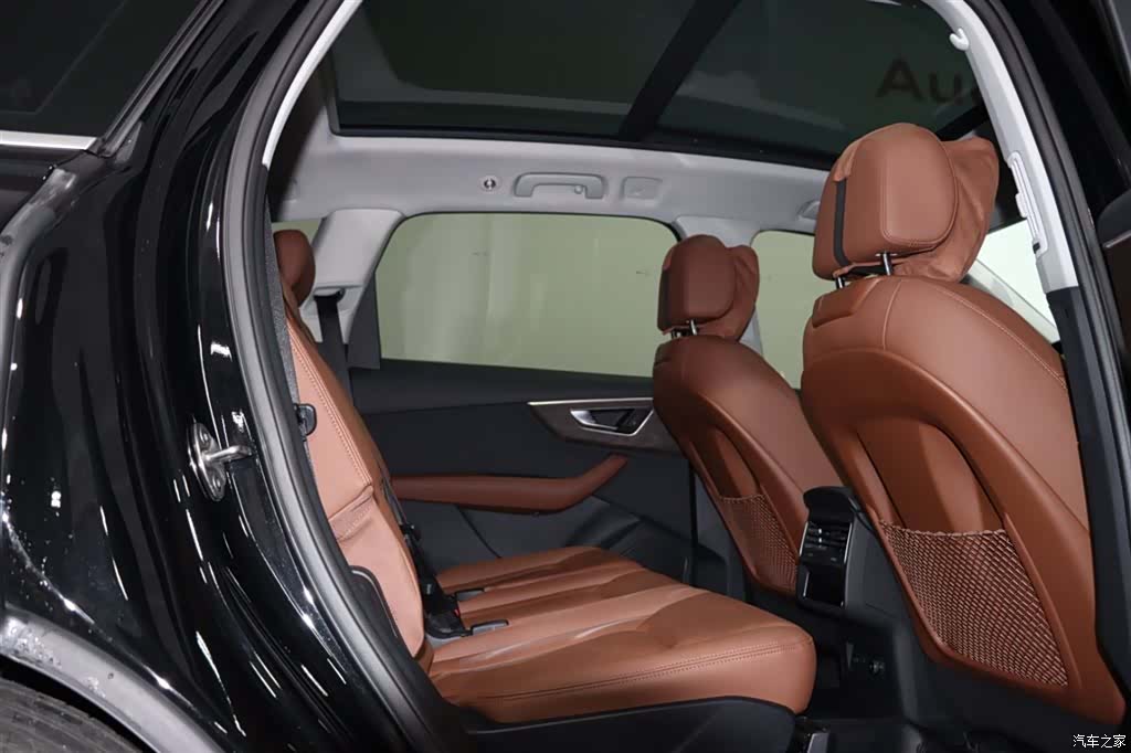 Audi Q7, 2023 6