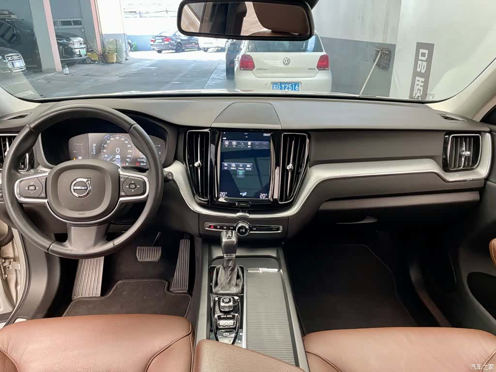 Volvo XC60, 2019 8