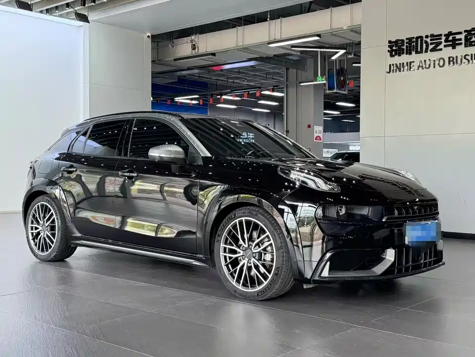 Lynk & Co 02 Hatchback