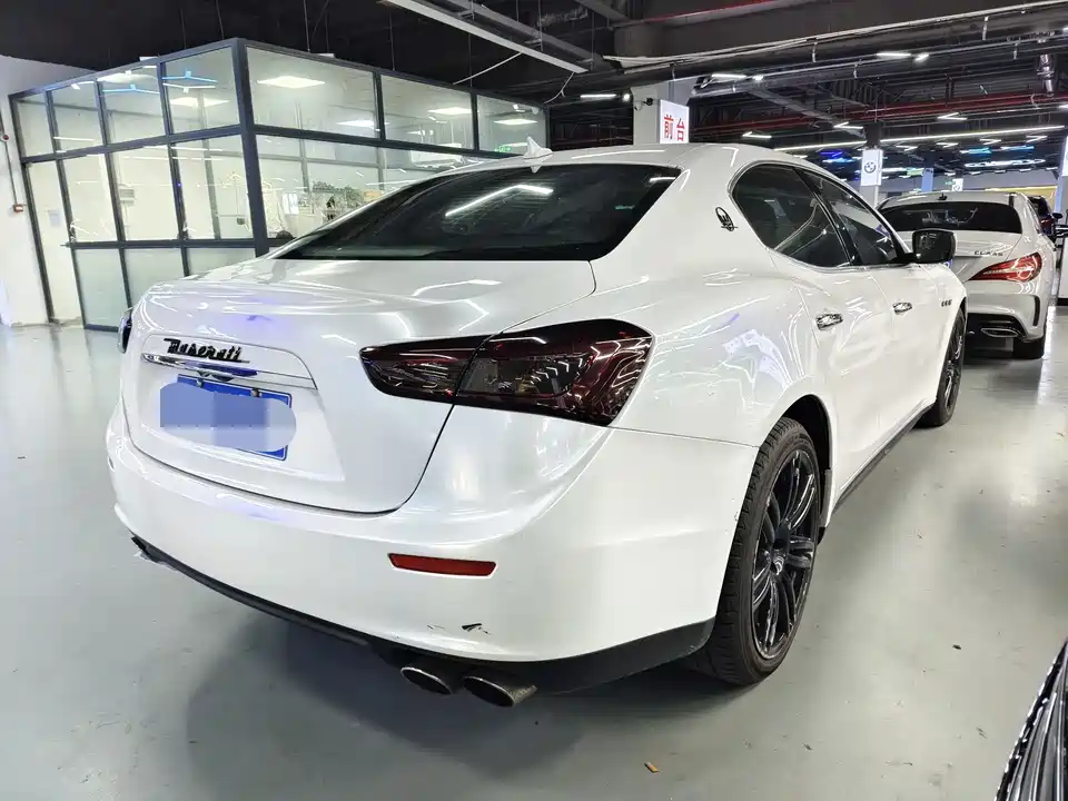 Maserati Ghibli