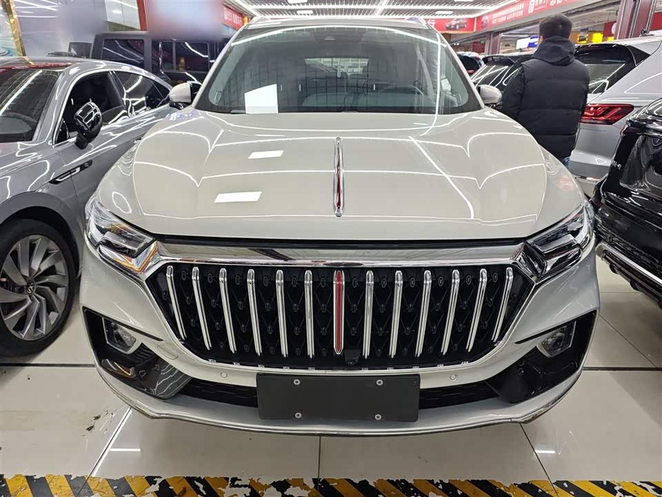 Hongqi HS5