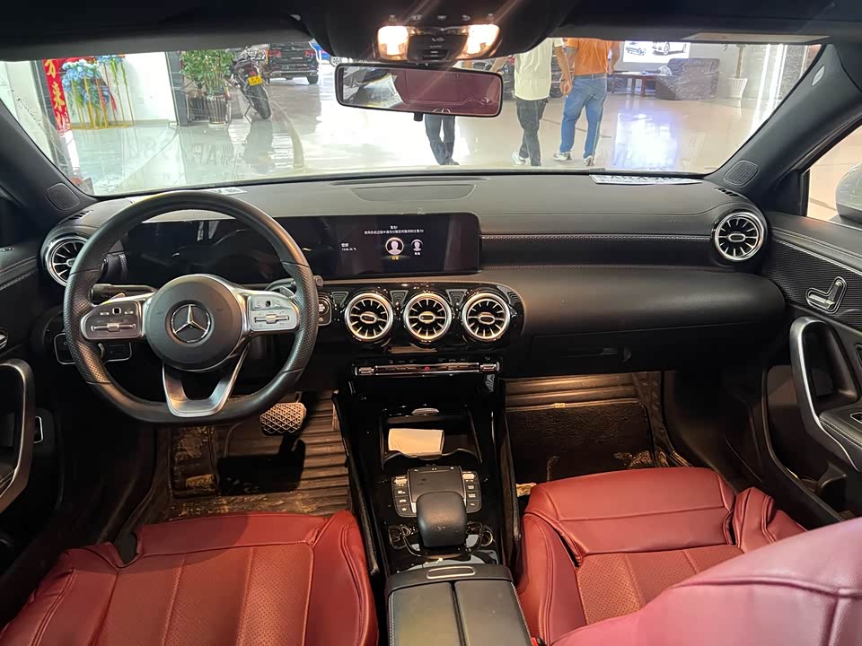 Mercedes-Benz Class A Mercedes-Benz Class A