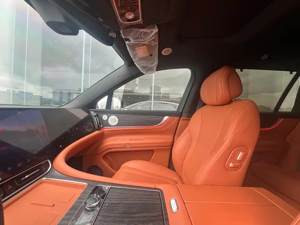 AITO Ask the world M9