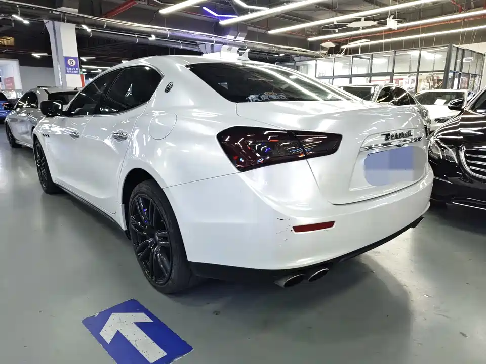 Maserati Ghibli