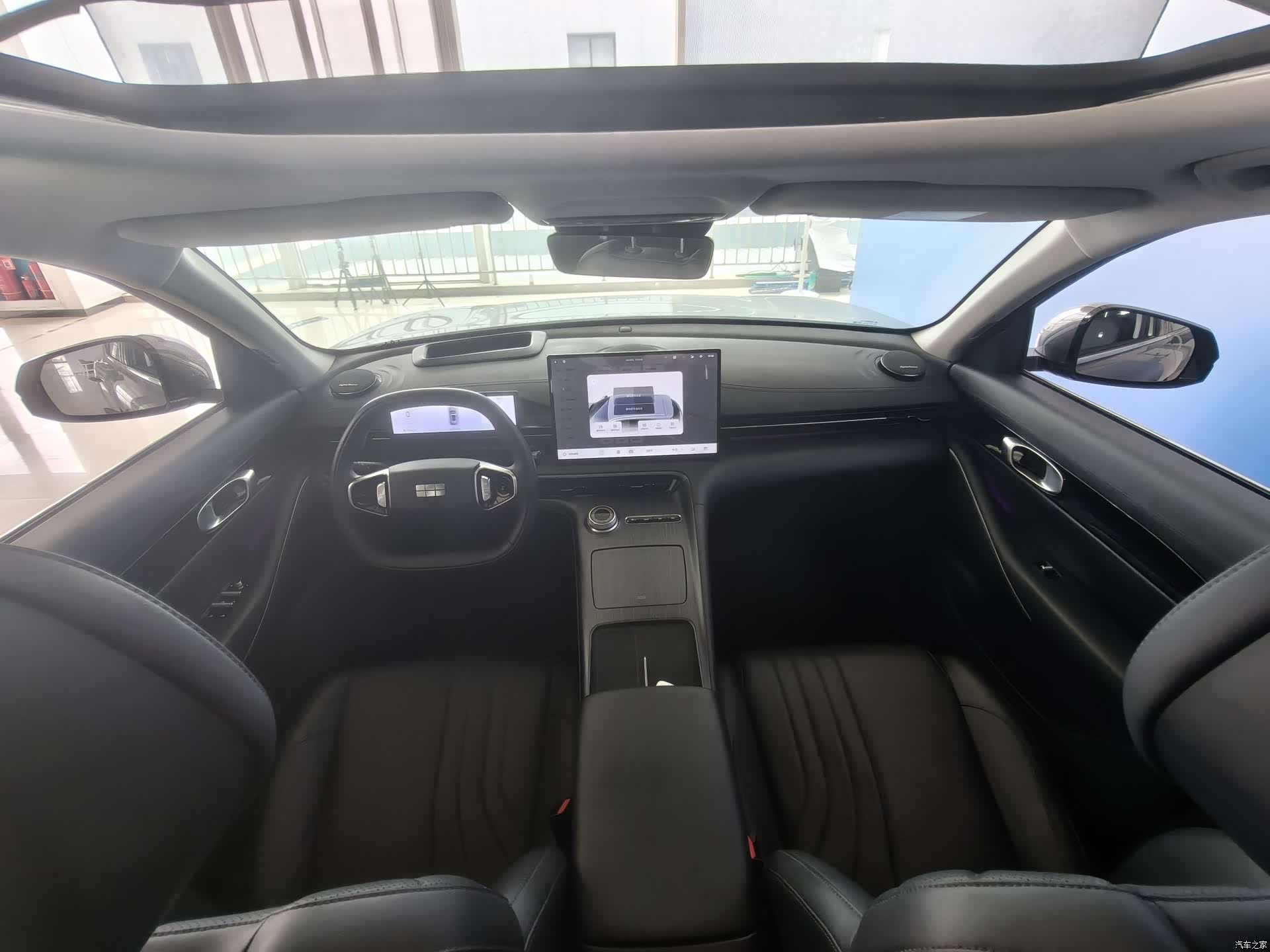 Geely Galaxy E5, 2024 12