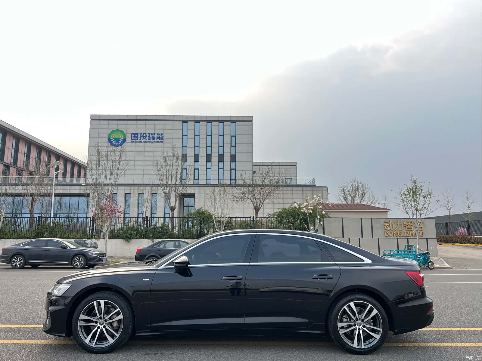 Audi A6L, 2021 3