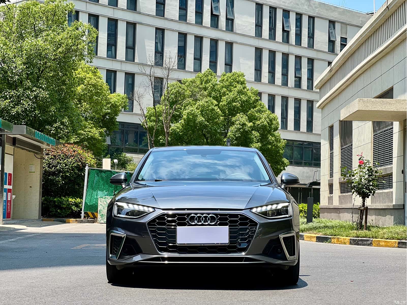 Audi A4L, 2022 2