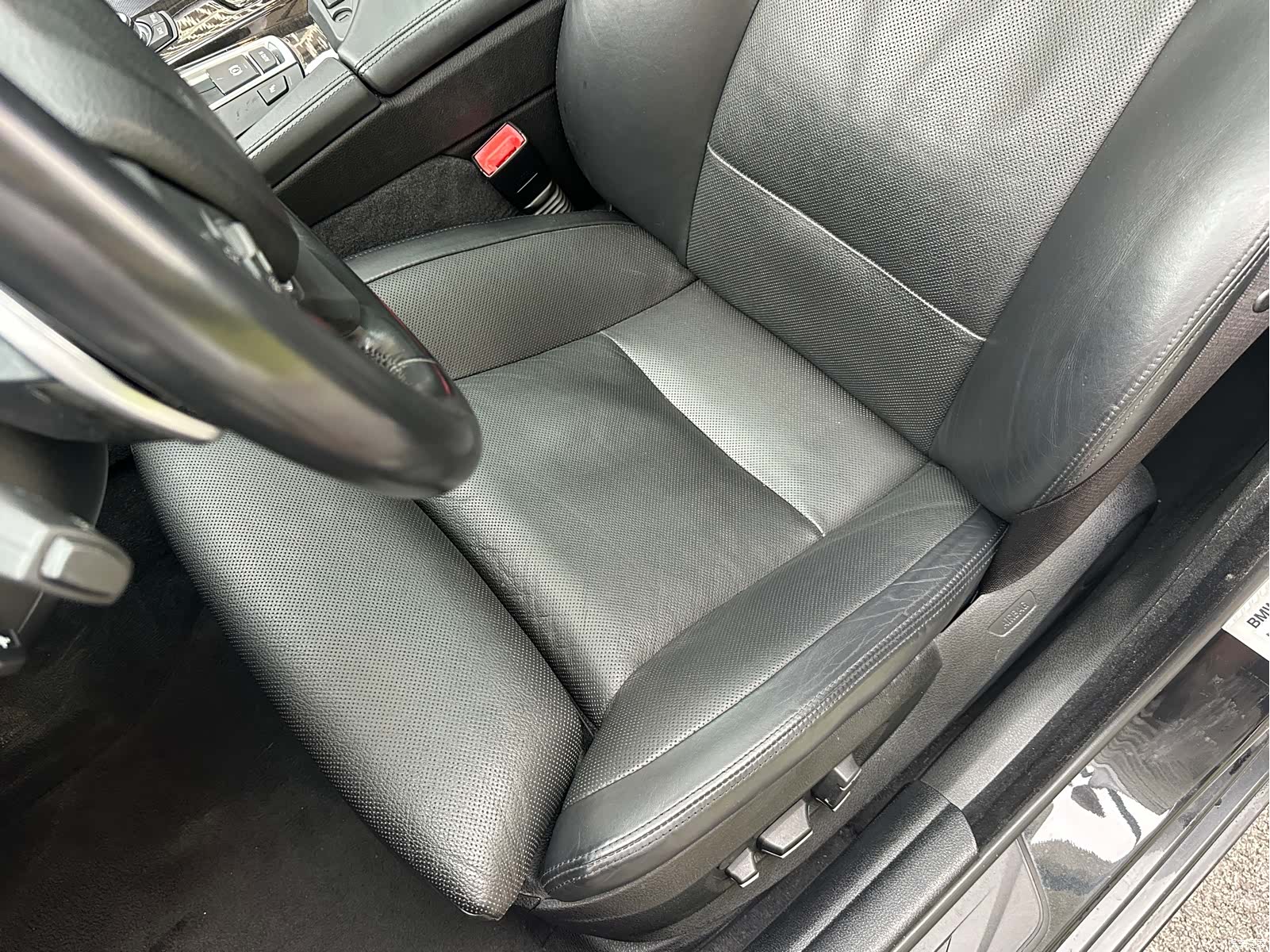 BMW 5 Series, 2011 19