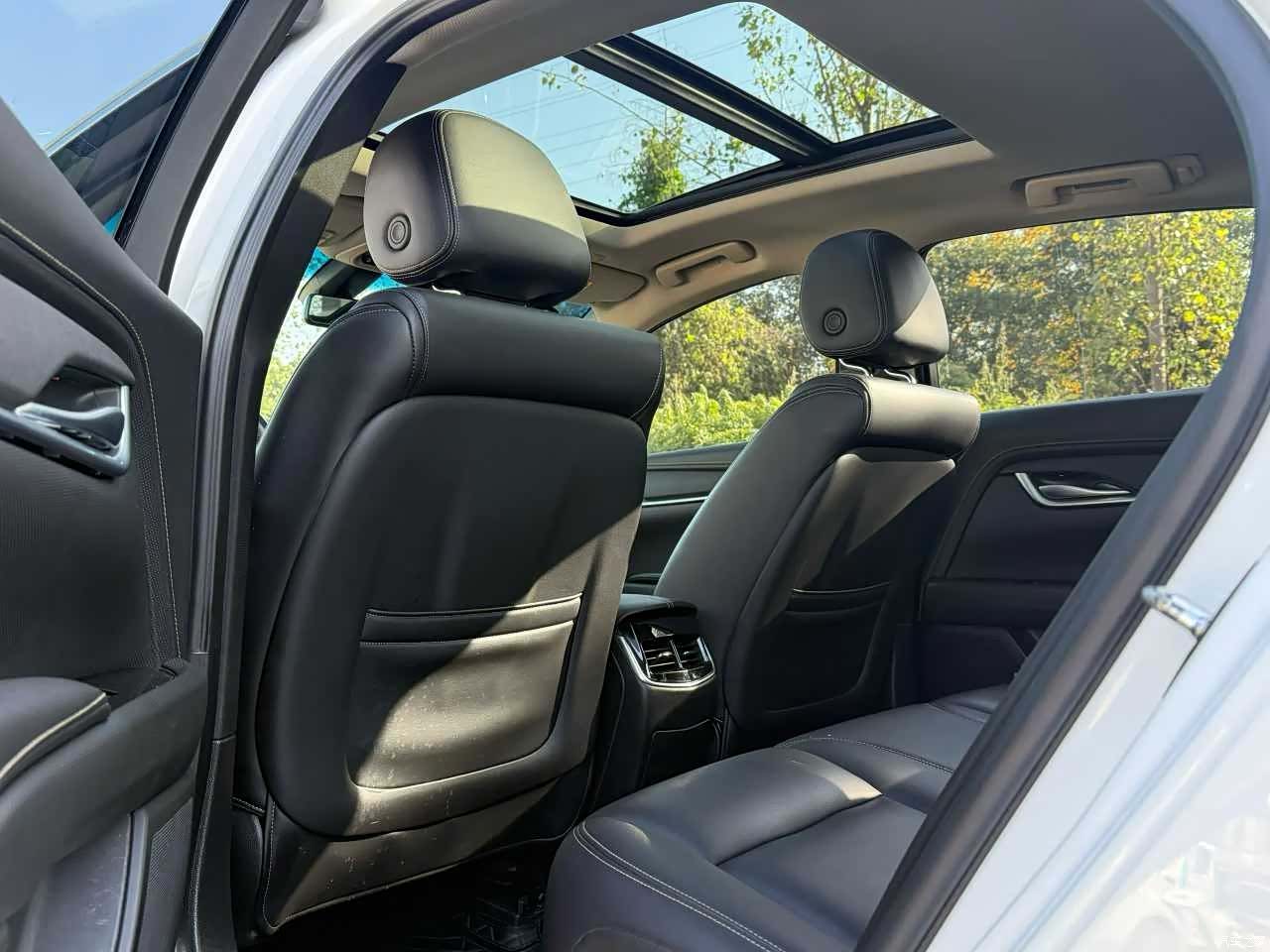 Cadillac XTS, 2019 7