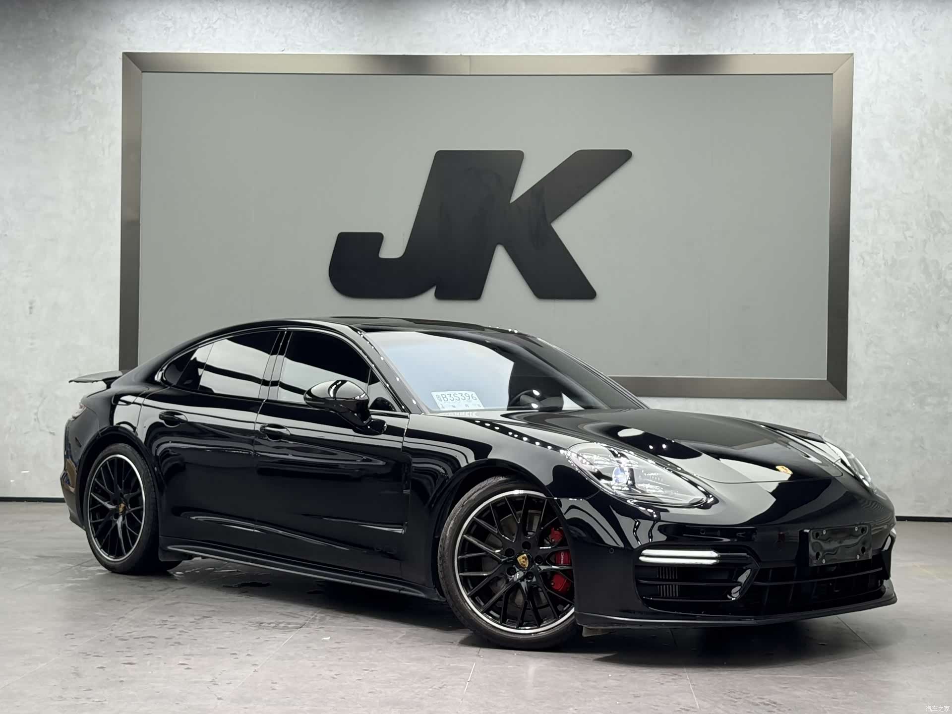 Porsche Panamera, 2023 3