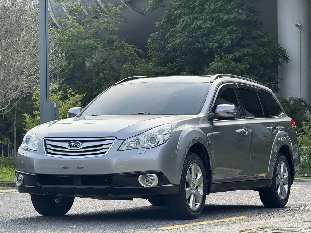 Subaru Outback, 2010 1