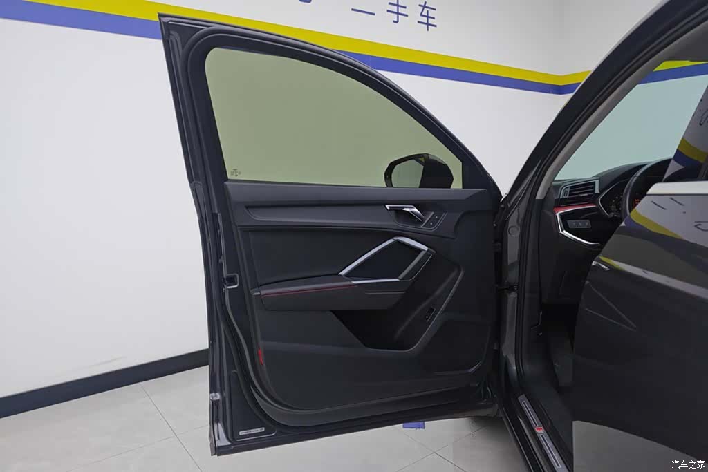 Audi Q3, 2019 7