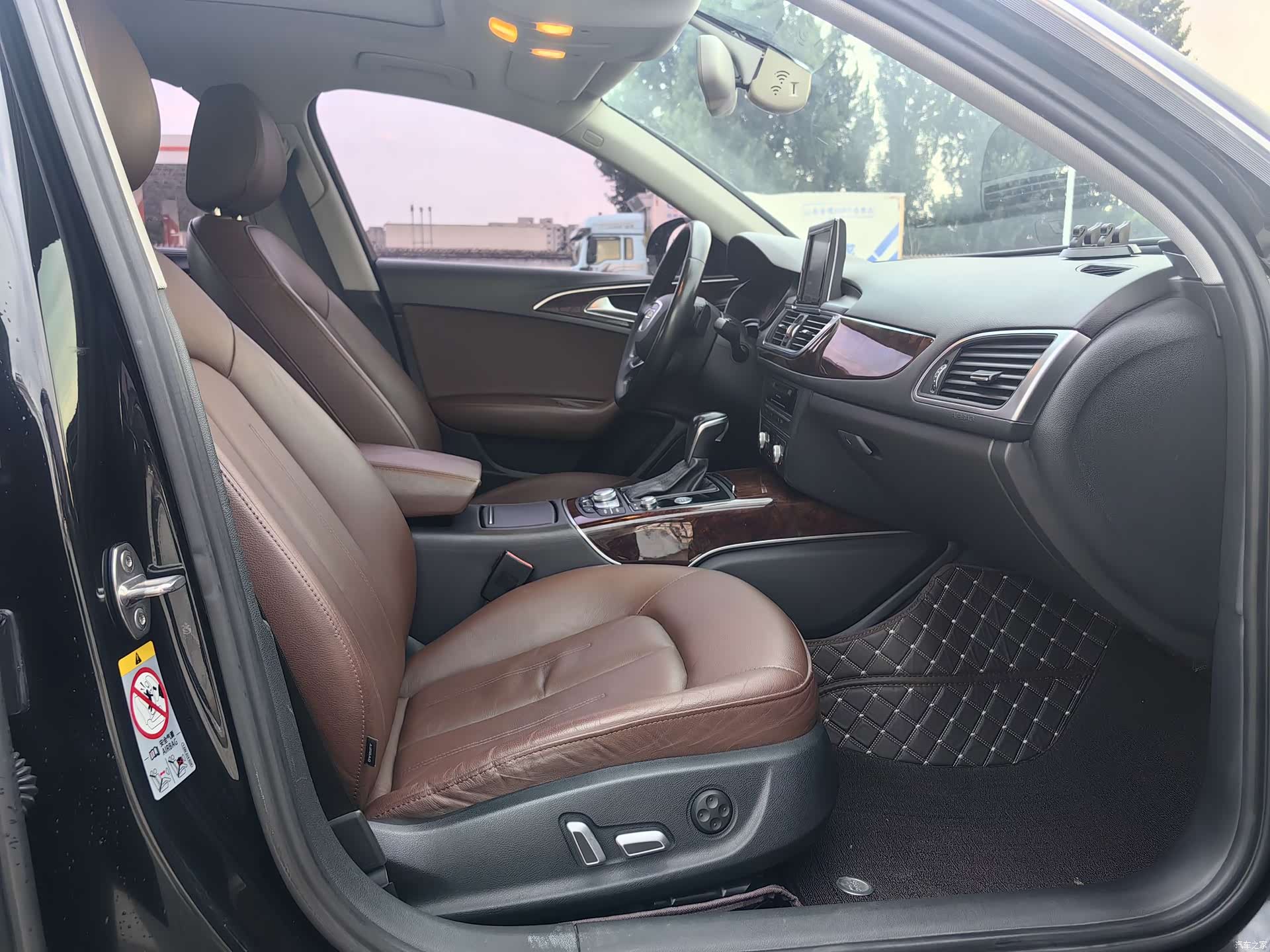 Audi A6L, 2016 11