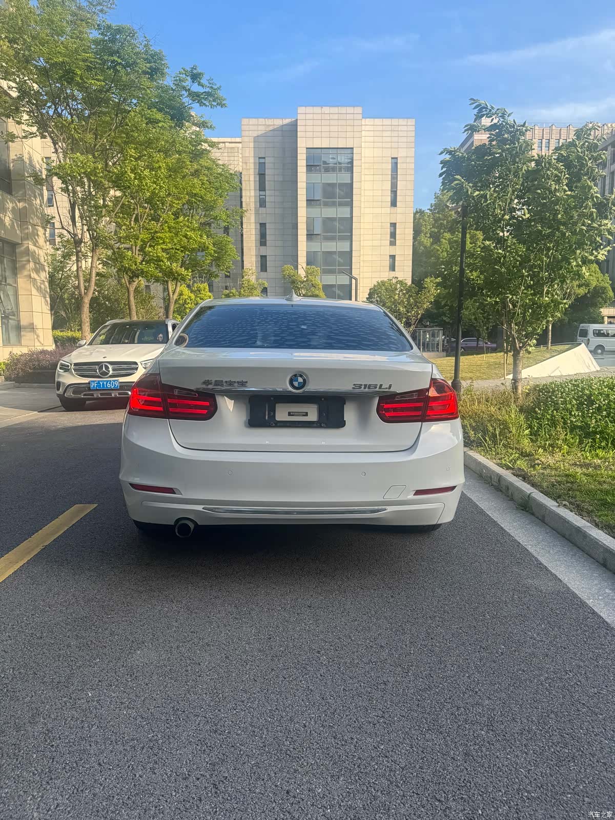 BMW 3 Series, 2016 14