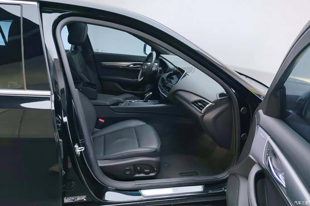 Cadillac CT5, 2023 8