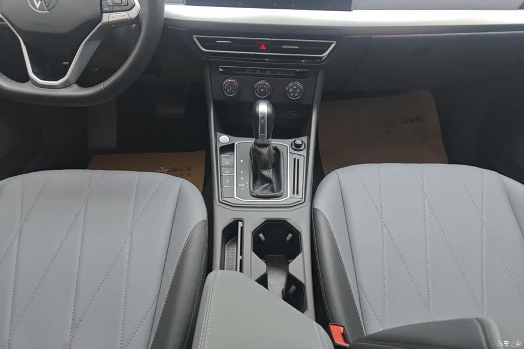 Volkswagen Lavida, 2024 16