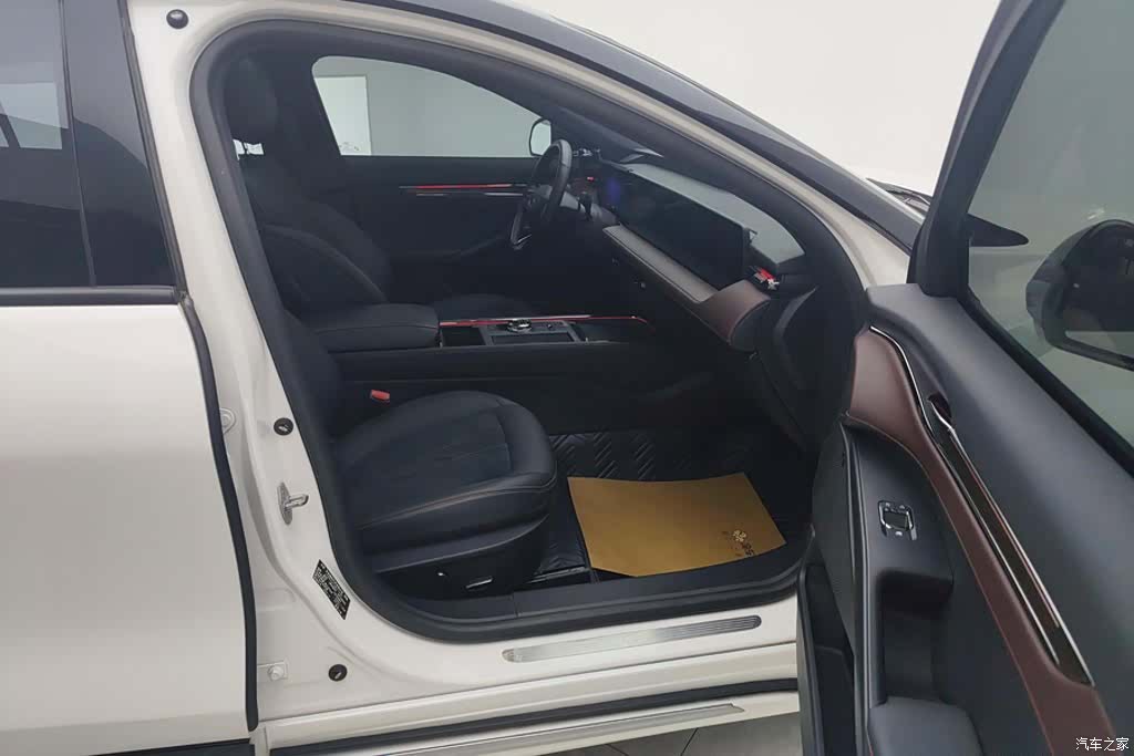 Ford Mondeo, 2023 8